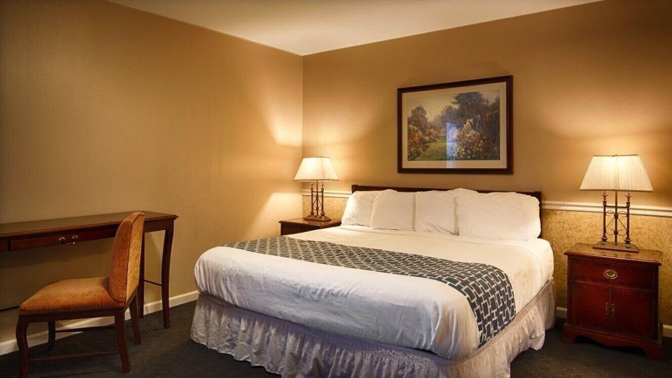 Alpine Inn & Suites Рокфорд Екстер'єр фото